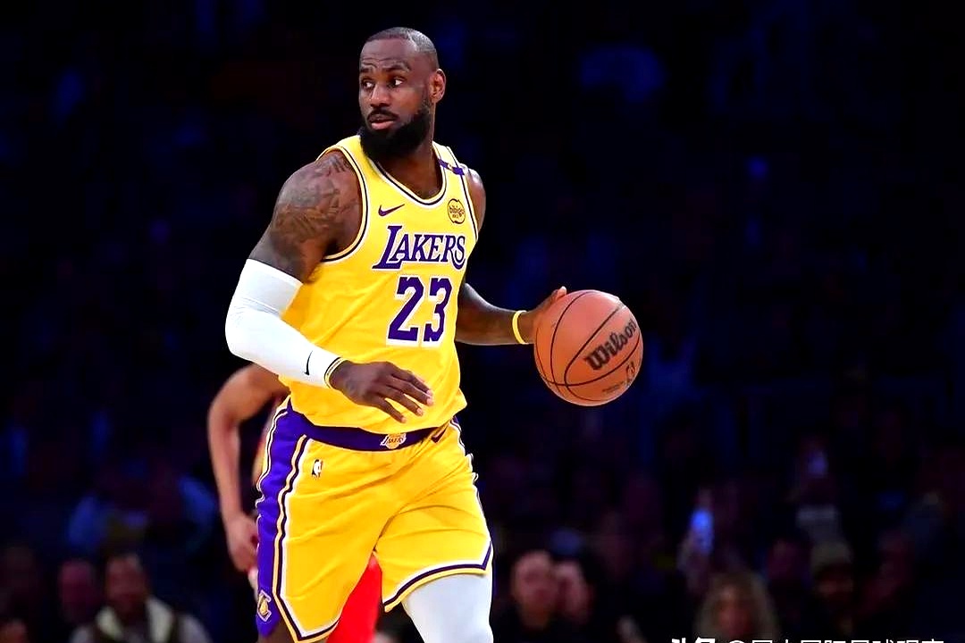 关于詹姆斯重要时刻出色发挥，TL带队取胜！的信息