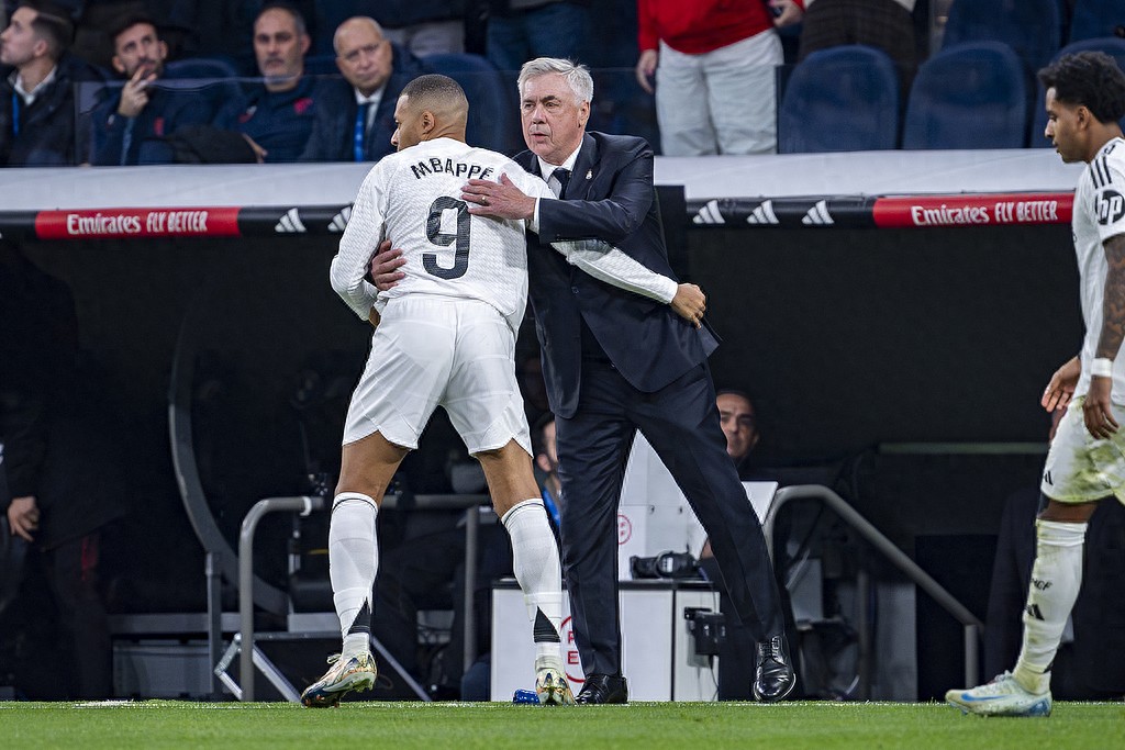  姆巴佩转会巴塞罗那 乐鱼app